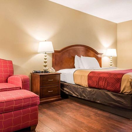Econo Lodge Holland Екстер'єр фото