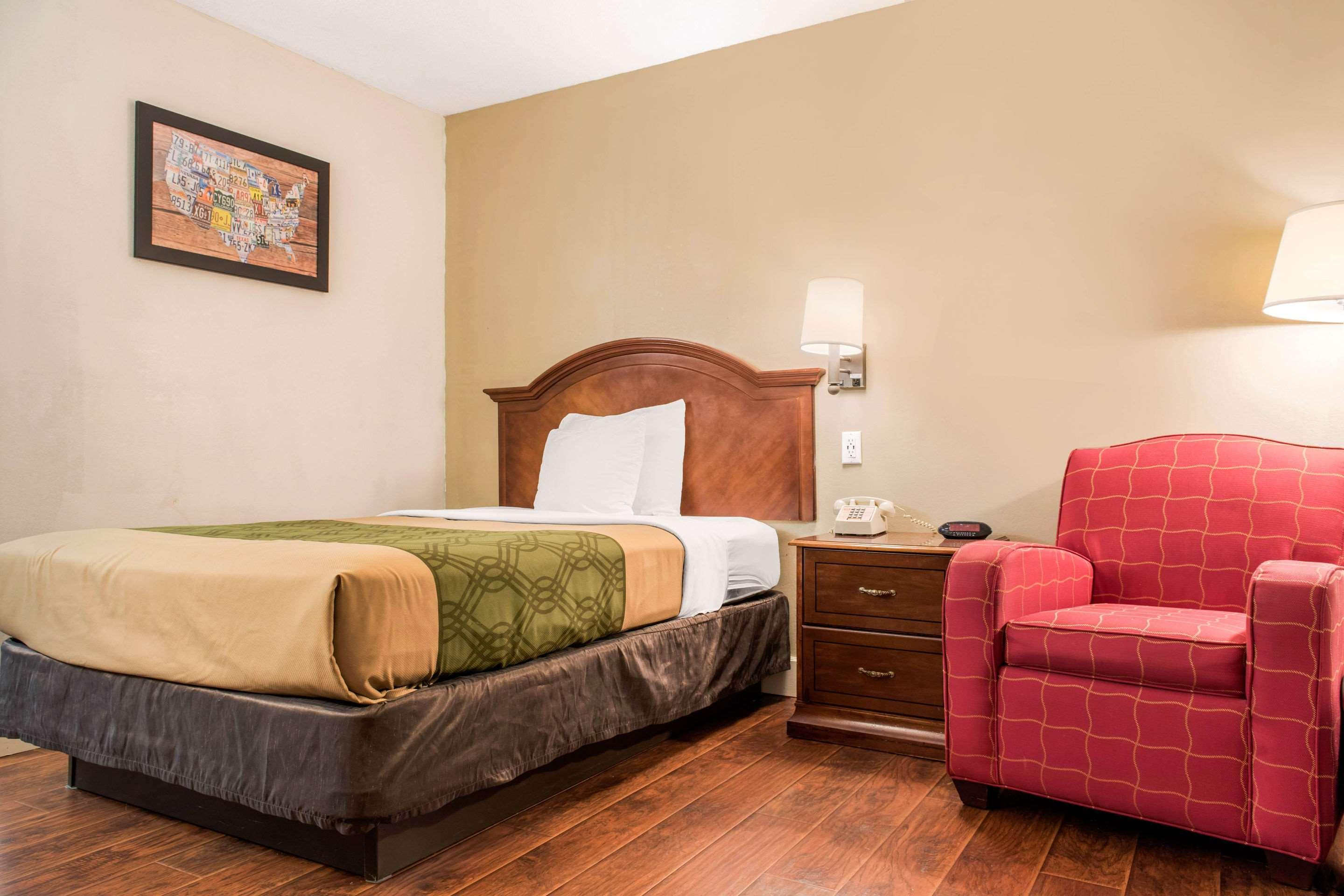 Econo Lodge Holland Екстер'єр фото