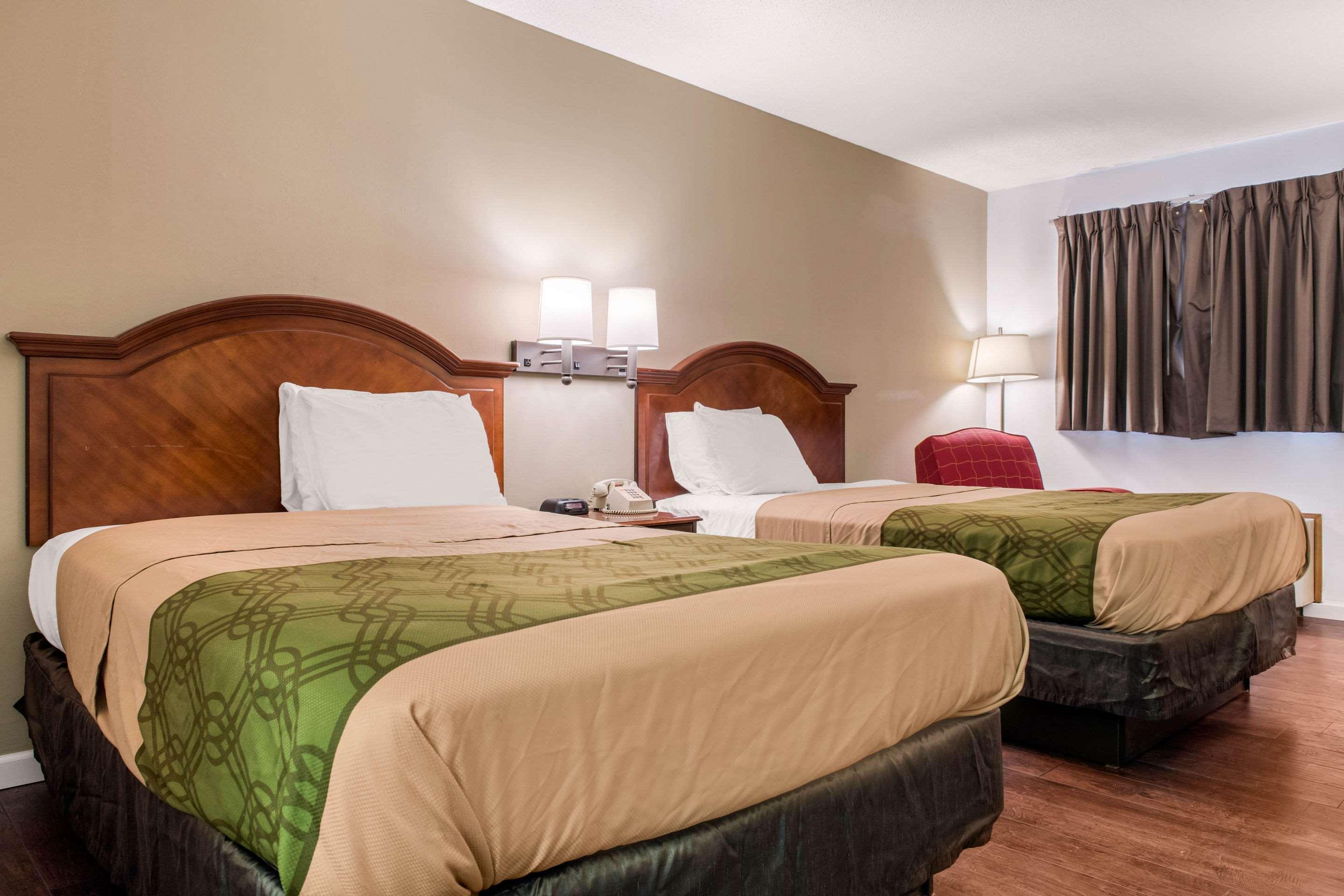Econo Lodge Holland Екстер'єр фото
