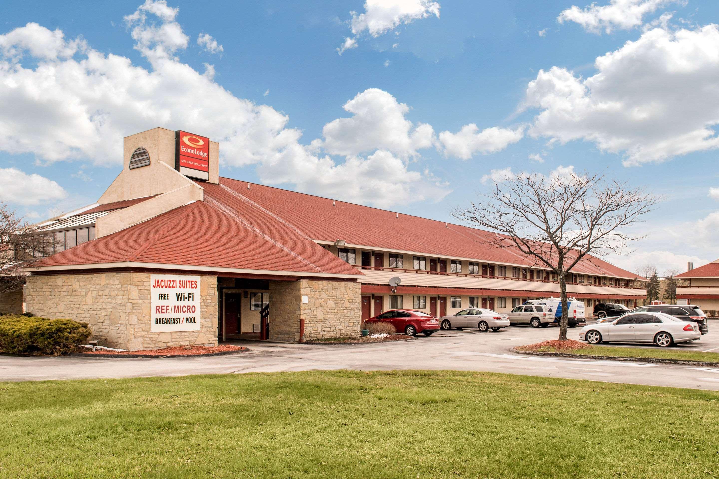 Econo Lodge Holland Екстер'єр фото
