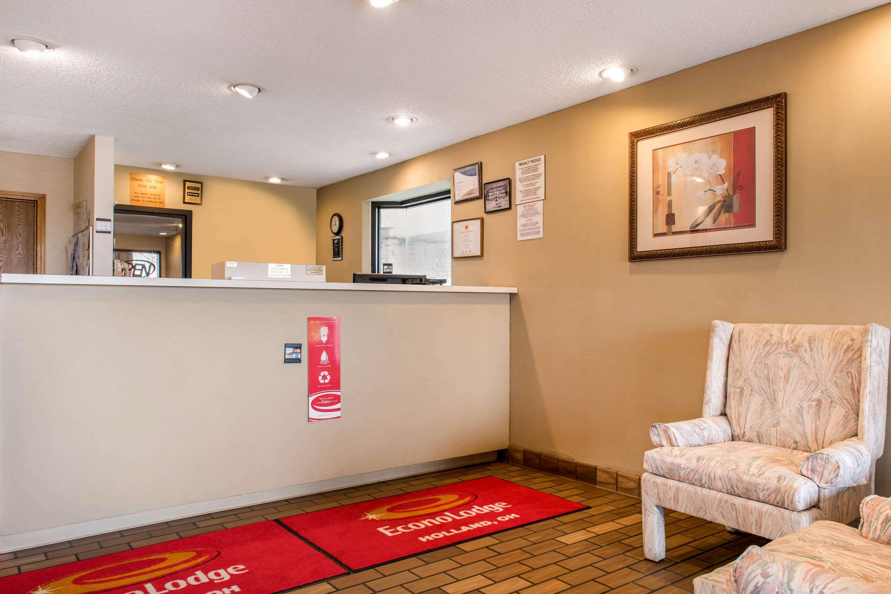 Econo Lodge Holland Екстер'єр фото