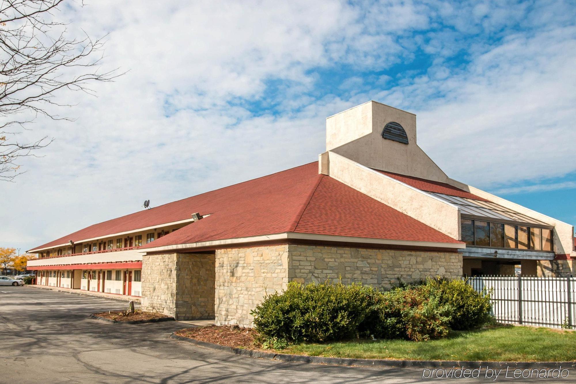 Econo Lodge Holland Екстер'єр фото