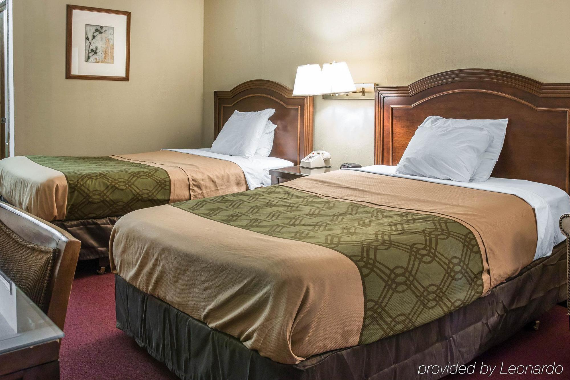 Econo Lodge Holland Екстер'єр фото