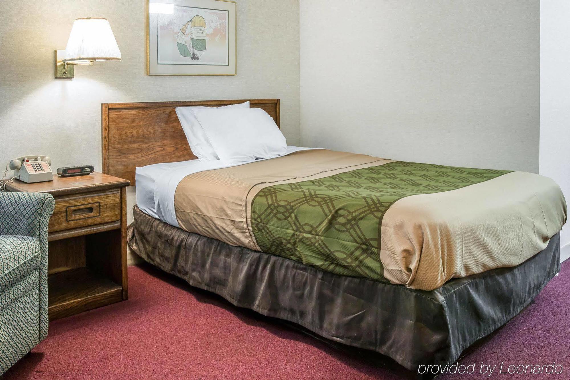 Econo Lodge Holland Екстер'єр фото