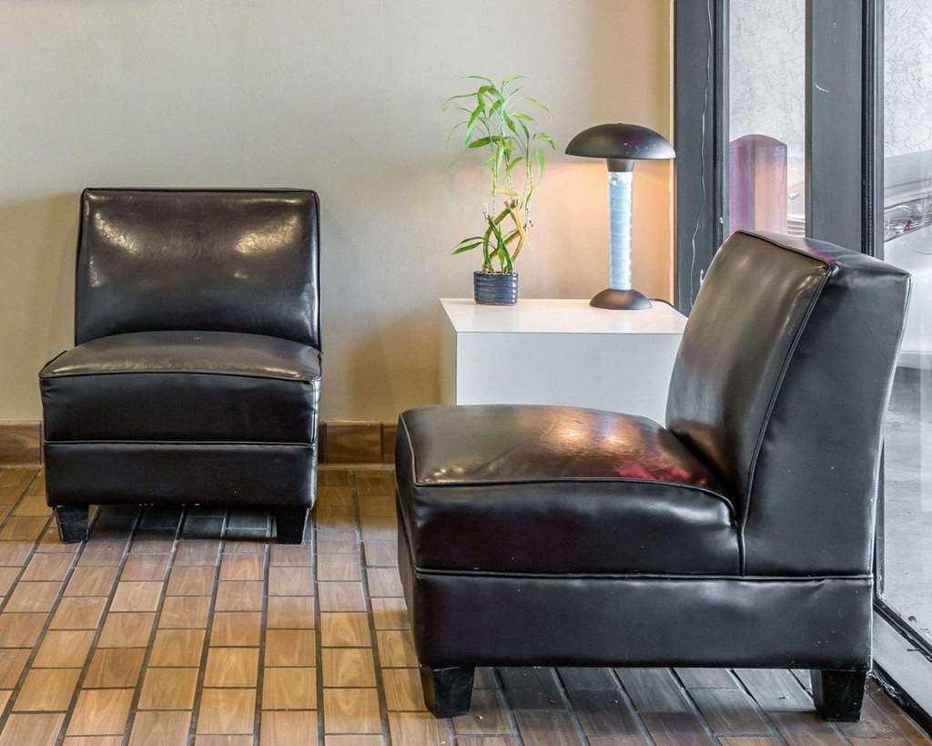 Econo Lodge Holland Інтер'єр фото