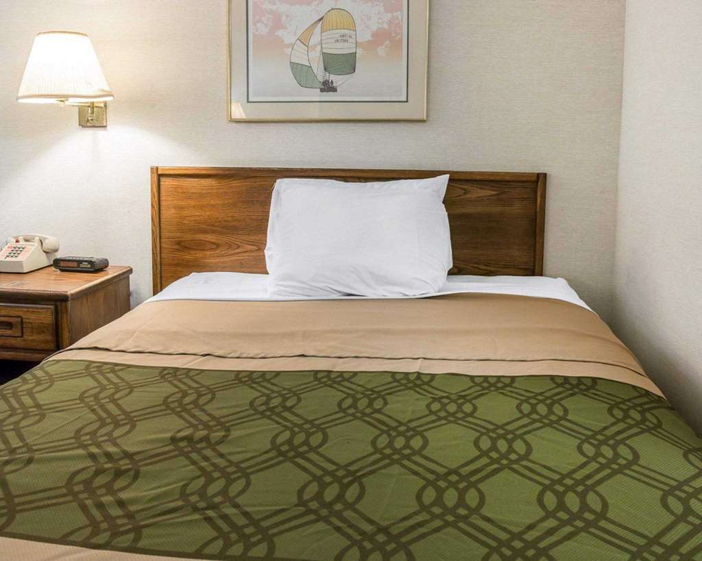 Econo Lodge Holland Номер фото